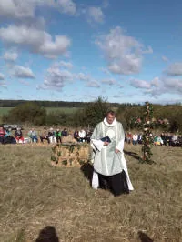 Billeder fra høstgudstjenesten i Kisserup Fotograferet af Claudia Loveluck